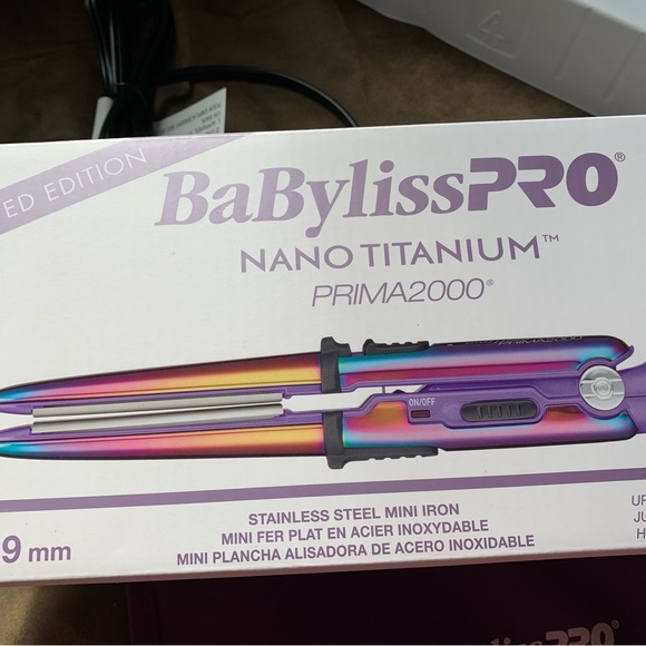 NWOT BaBylissPRO Limited Edition Mini Prima Flat Iron Iridescent Oil Slick - Picture 12 of 16